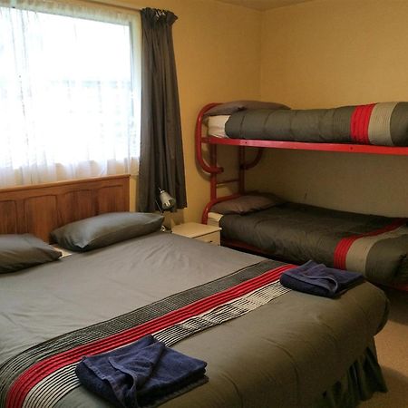 Cedar Chalets And Barkers Lodge Methven Bilik gambar