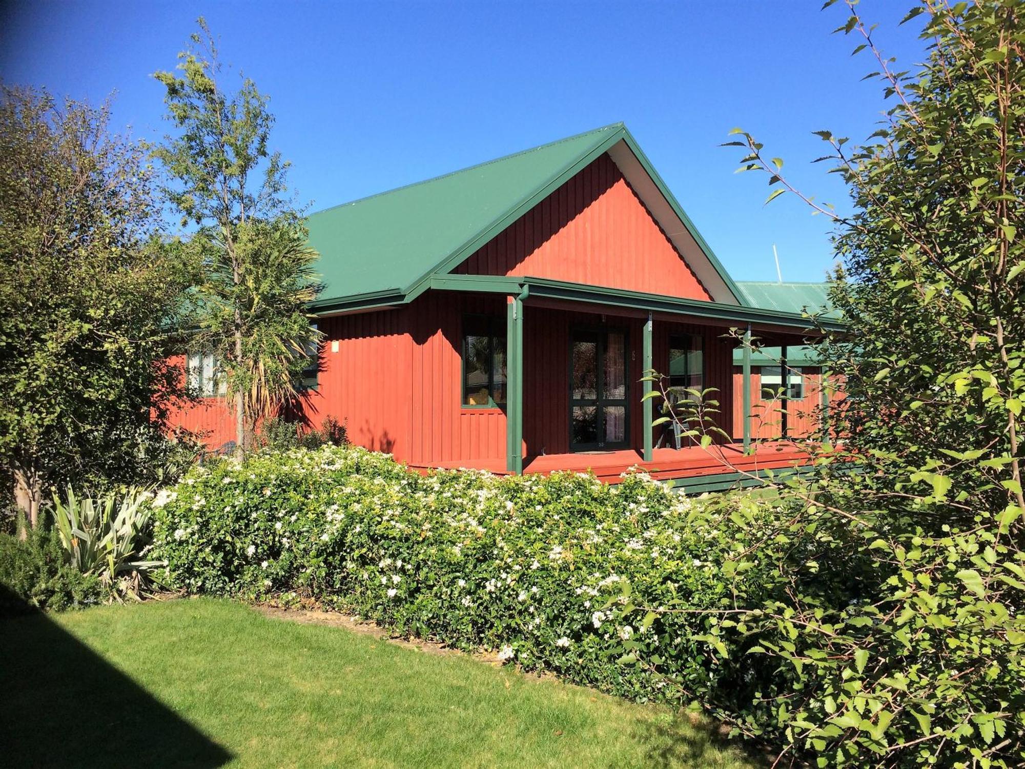 Cedar Chalets And Barkers Lodge Methven Bilik gambar