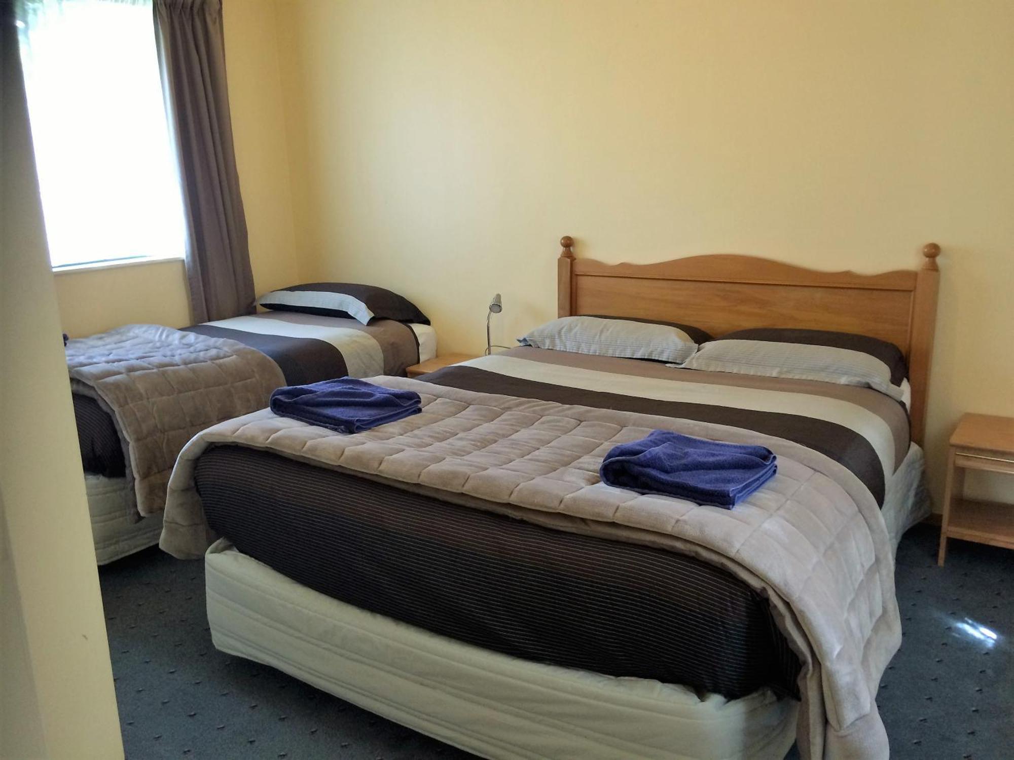 Cedar Chalets And Barkers Lodge Methven Bilik gambar