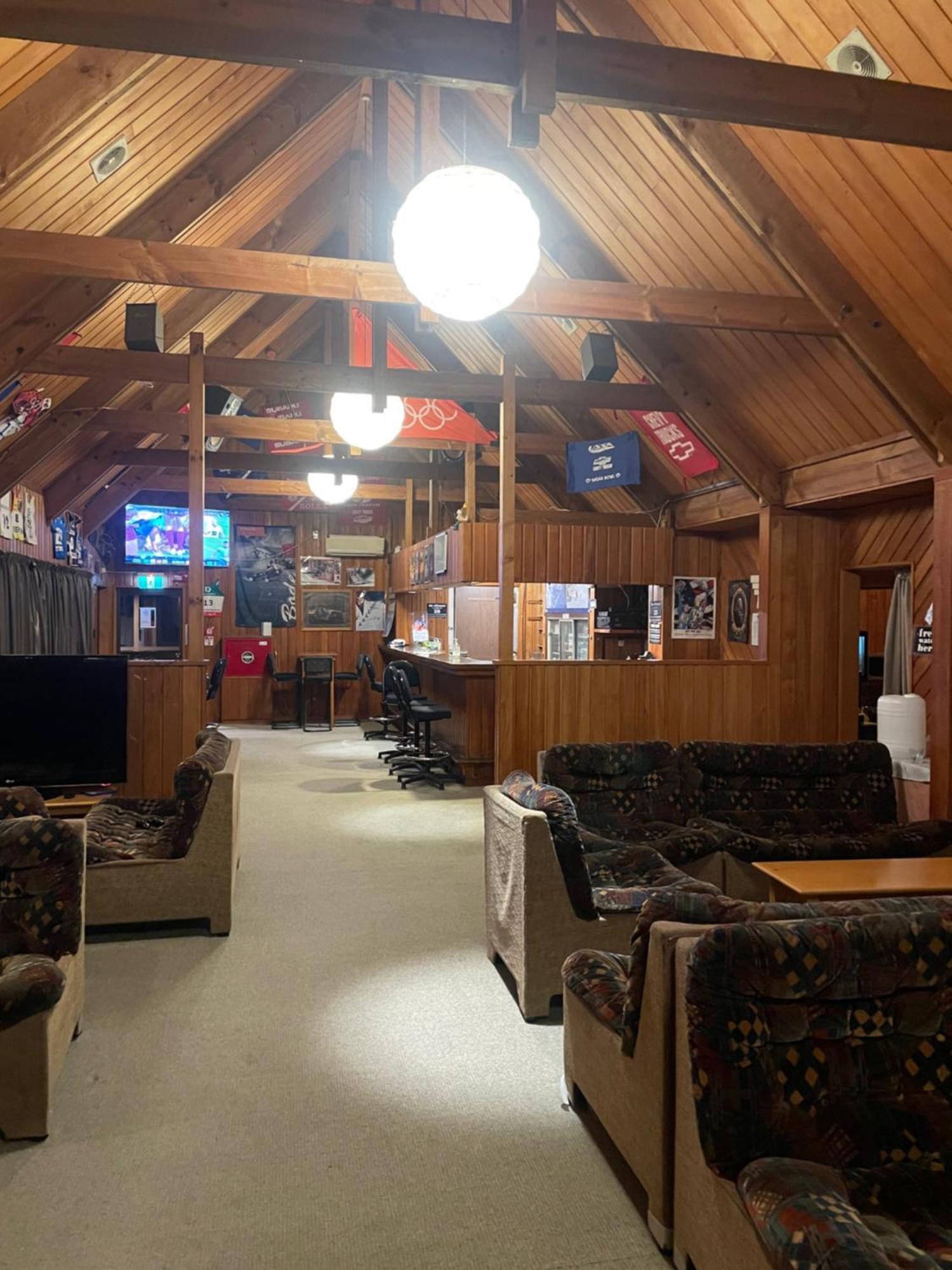 Cedar Chalets And Barkers Lodge Methven Luaran gambar
